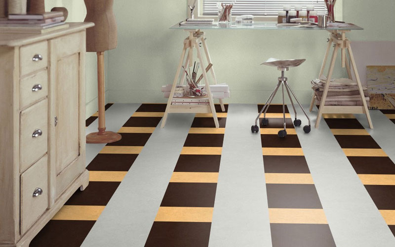 Мармолеум Forbo Marmoleum click Silver shadow 633860 фото в интерьере